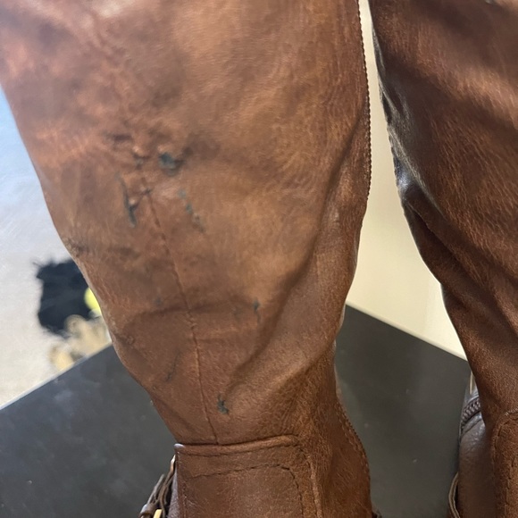 Bucco brand boots - Picture 5 of 5